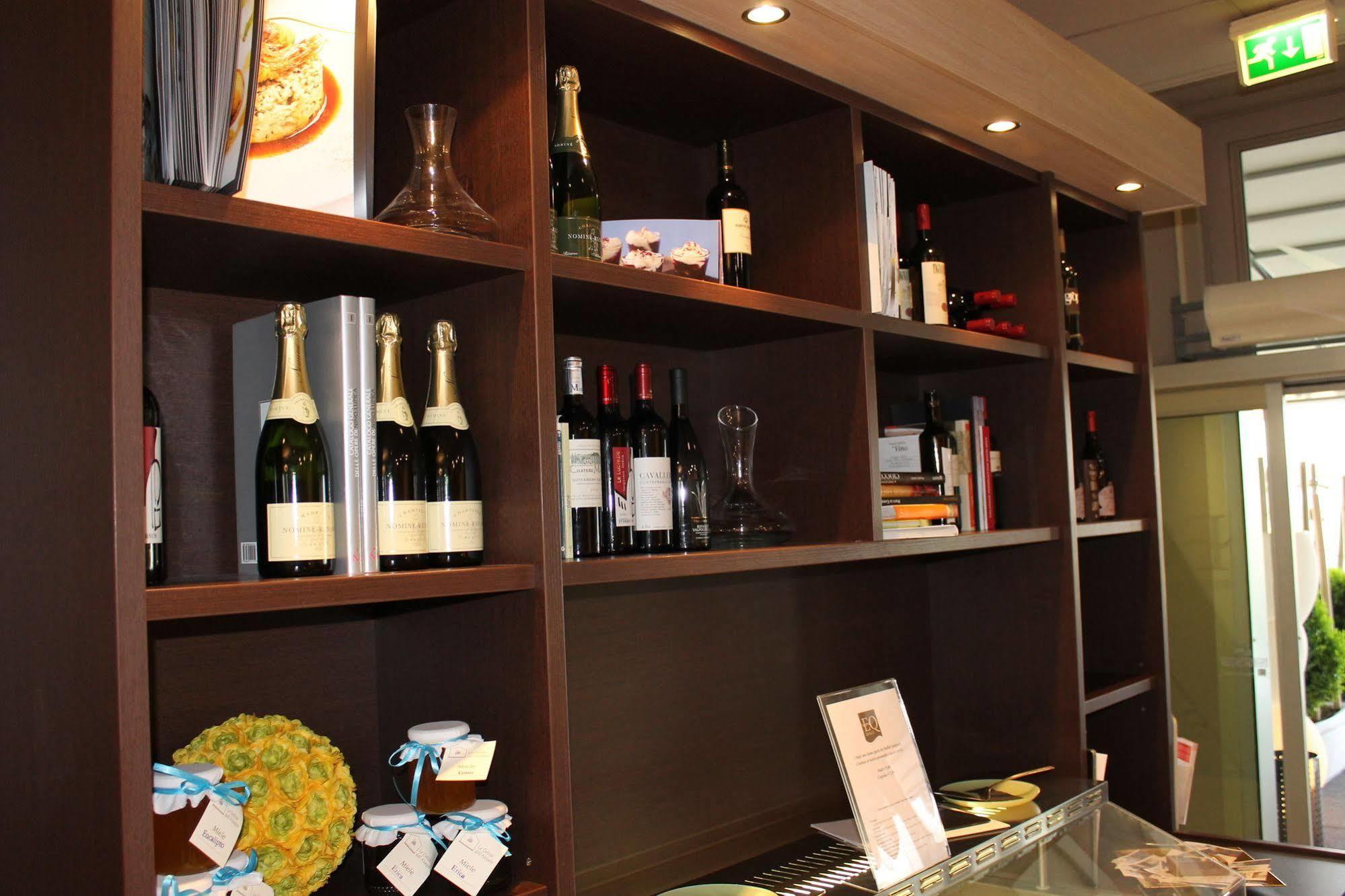 Eq Hotel Travagliato ภายนอก รูปภาพ